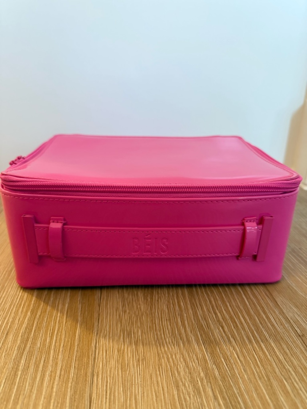 SOLD OUT BÈIS x Barbie Cosmetic Case Pink Zipper Pockets Brush Organizer